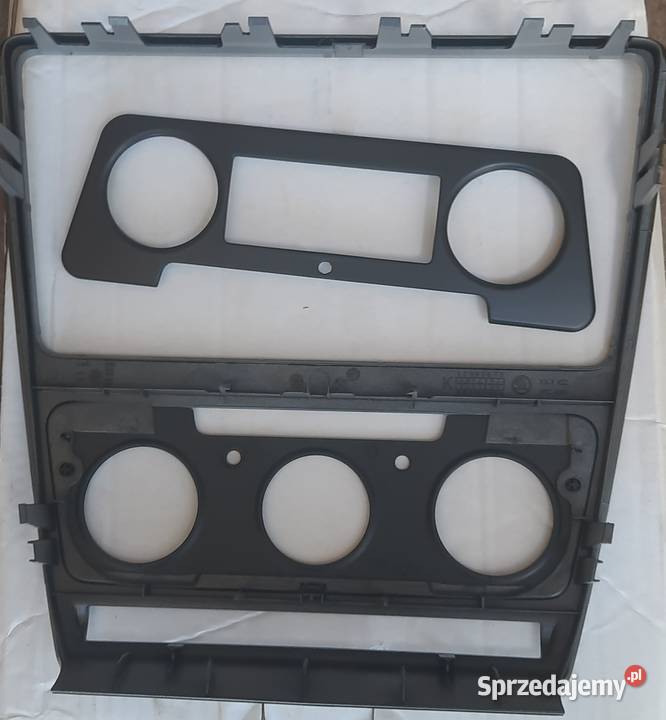 Ramka radia SKODA Swing mp sprzedam