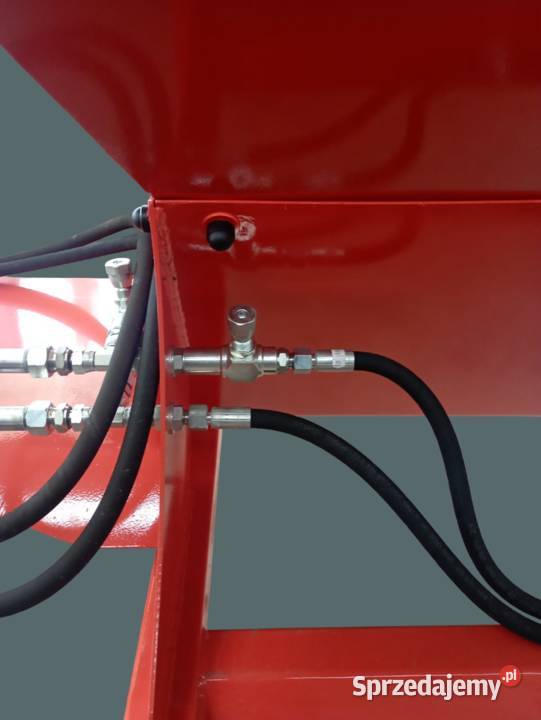 Piaskarka Posypywarka Solarka do piasku 15 m3 Żmigród sprzedam