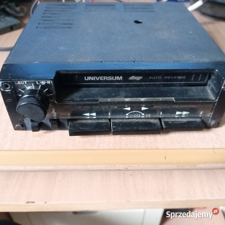 Stary odtwarzacz kaset na 12v ze wzmacniaczem Wałbrzych