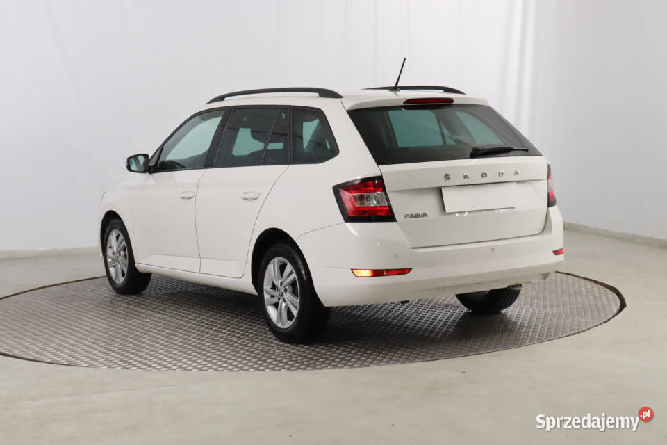 Skoda Fabia 10 TSI 999cm3 Fabia Zabrze
