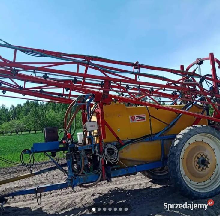 Opryskiwacz ciągany Radom