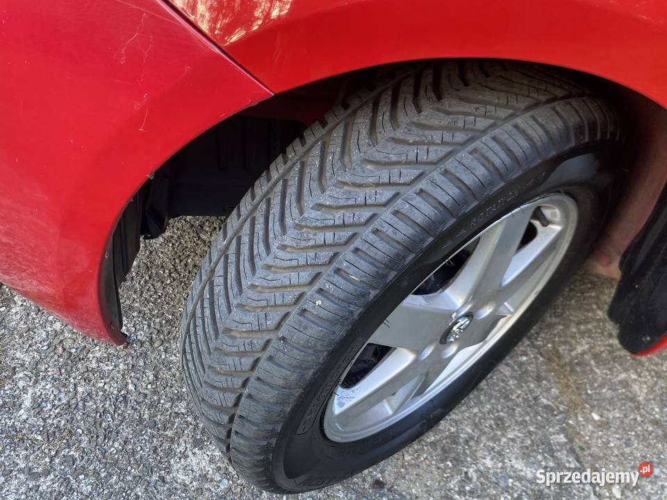 zadbany Yaris 2007 14D4D nieuszkodzony Okleśna