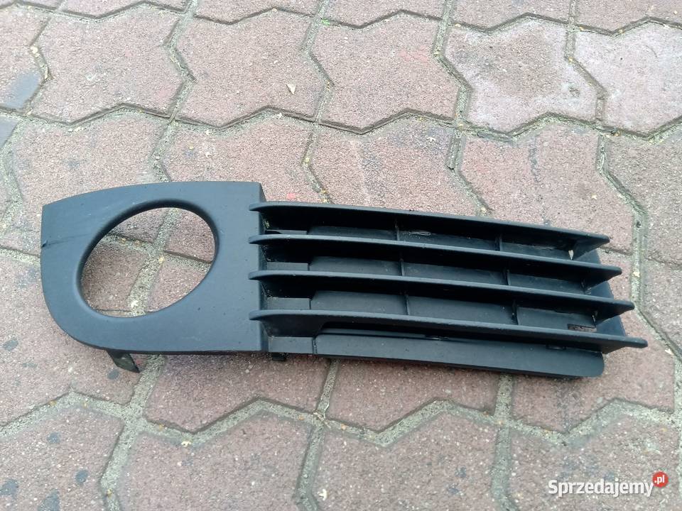 Kratka Atrapa Zaślepk zderzaka Prawa Audi A6 Szadek