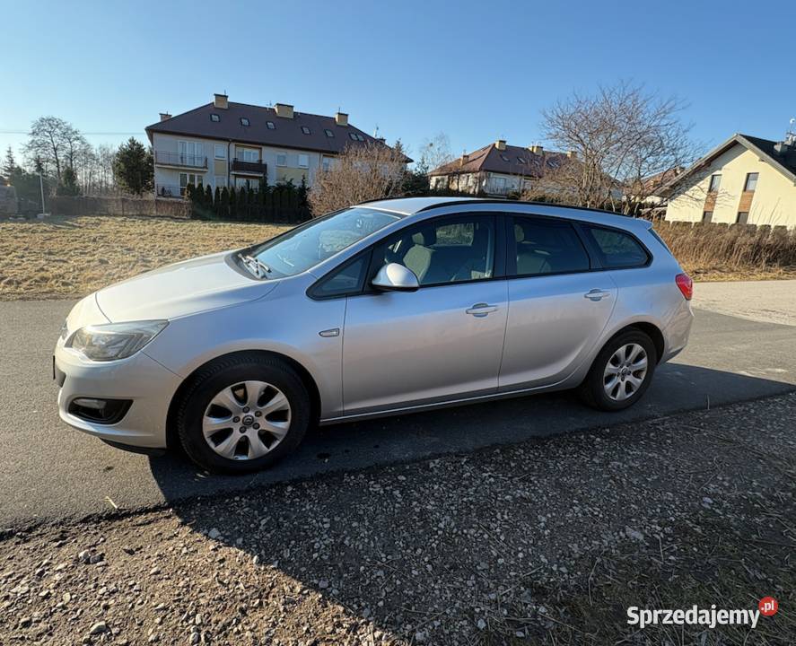 Sprzedam Opel Astra 16 Rok produkcji 2015 Pruszków