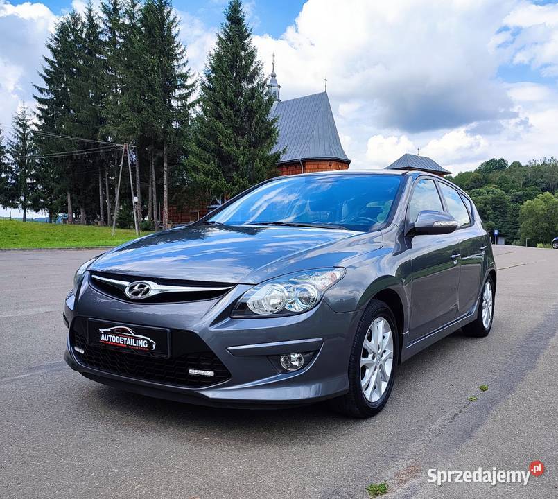 Ładny nie zgnity Hyundai i30 14 benzyna z gazem elektryczne szyby podkarpackie Domaradz