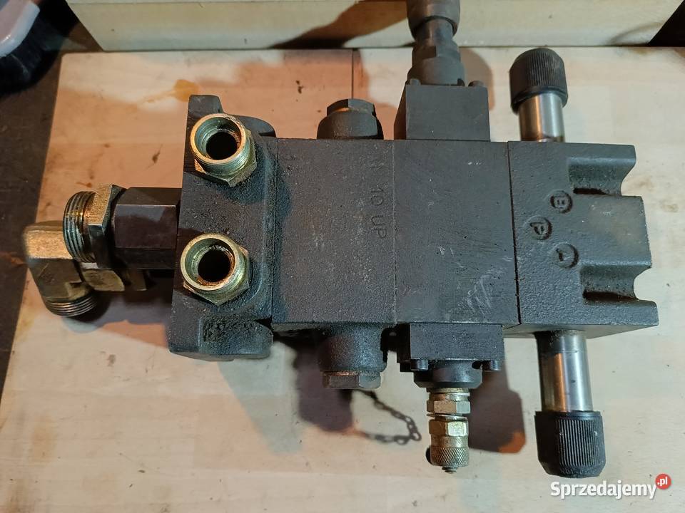 Elektrozawór hydrauliczny ARON AD5E04C z Produkcja Gorzów Wielkopolski