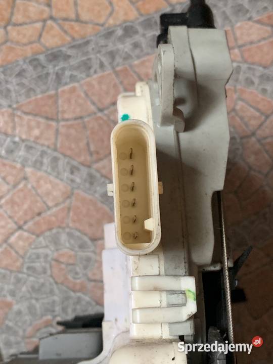 Zamek drzwi prawy tył Vw SEAT ALTEA LIFT 6 pin