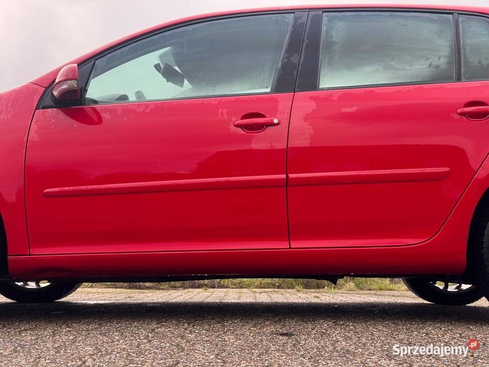 Volkswagen Golf 5 16 mpi automat super kolor