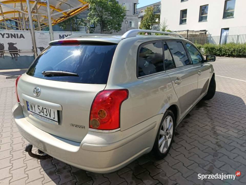 Toyota Avensis 18 lpg gaz hak 4x elszyby wspomaganie kierownicy Samochody osobowe mazowieckie Warszawa