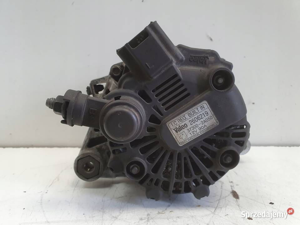 ALTERNATOR Hyundai i20 14 CRDI 373002A050 valeo Rudka