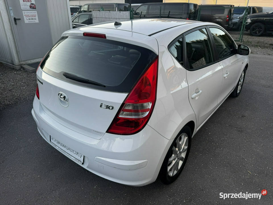 Hyundai i30 RatyZamiana Gwarancja bogato nieuszkodzony i30 Gdów