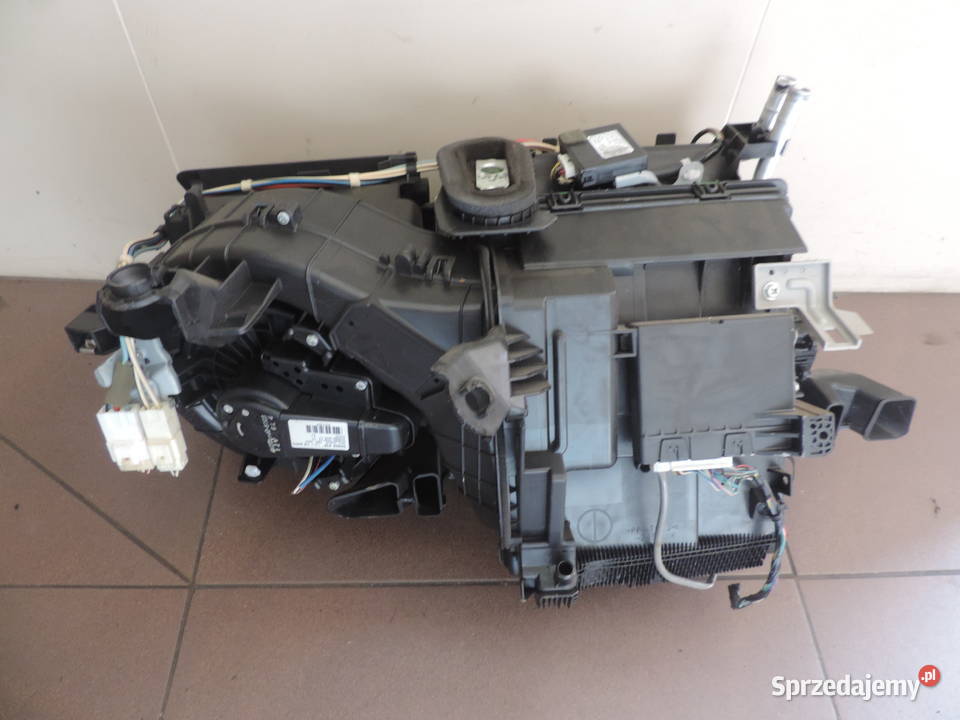 TOYOTA AURIS 1 E15 NAGRZEWNICA KLIMATRONIC EU Nowy Sącz sprzedam