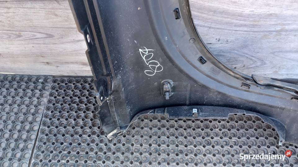 LAND ROVER FREELANDER L314 LIFT BŁOTNIK PRZÓD osobowe Zbierkowo