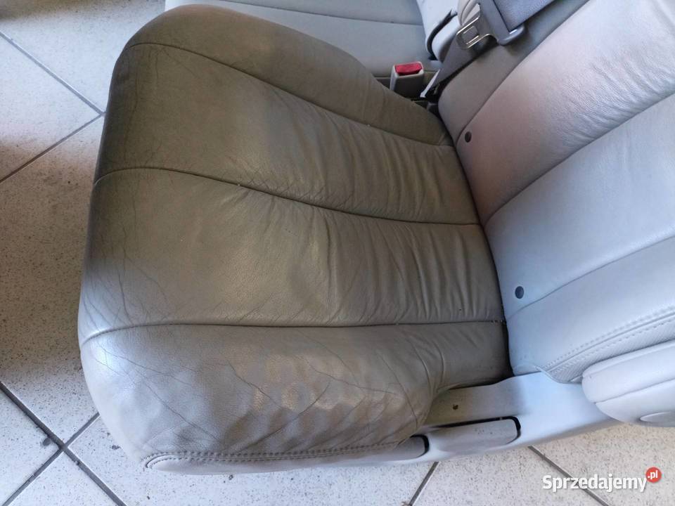 Fotele Kanapa Komplet Toyota Sienna 3 2011 Fotele i kanapy Fotele i kanapy podlaskie Wasilków