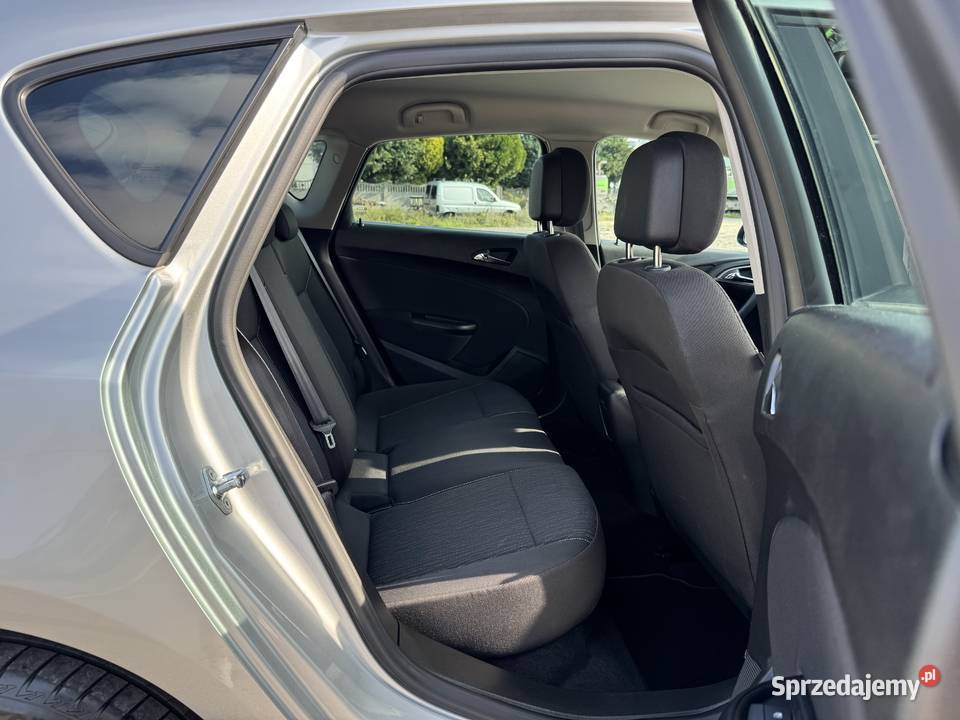 Opel Astra 14 BENZYNA Klimatronik Nawigacja lakier metallic Konin