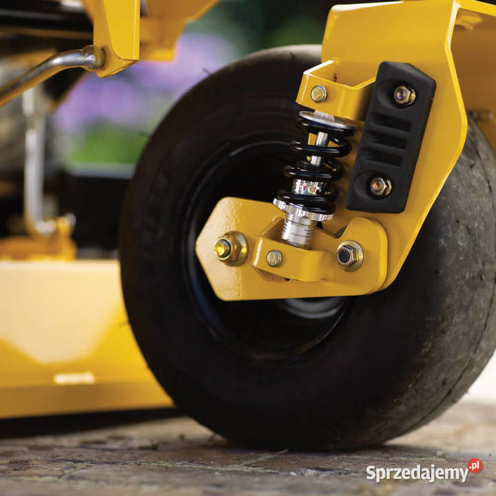 Cub Cadet Zero Turn XZ7 L152I Ultima traktor Tuchom