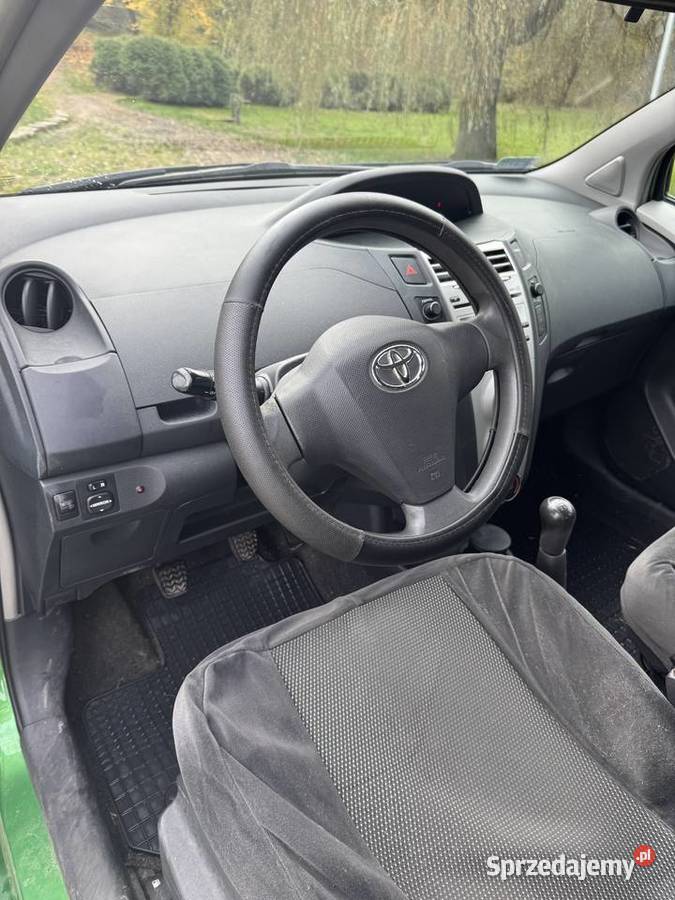 Toyota YARIS 2008 1cm3 Bychawa