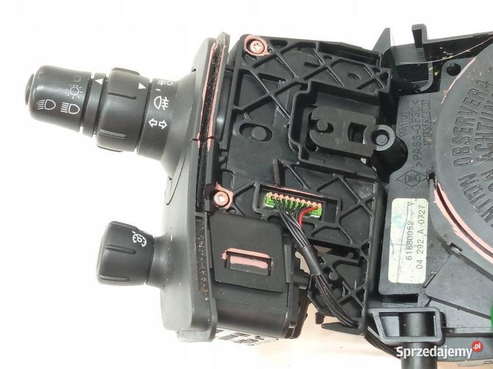 PRZEŁĄCZNIK ZESPOLONY 8200127728 Renault Grand Rok produkcji 2004
