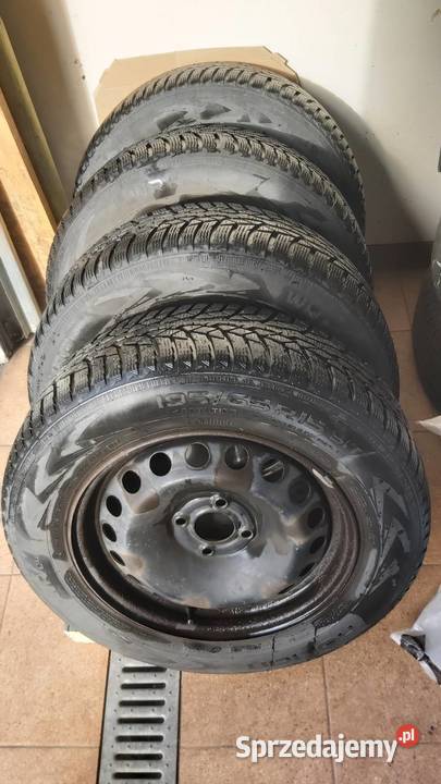 Opony zimowe Nokian 19565R15 na felgach łódzkie