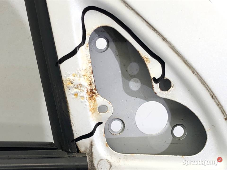 DRZWI PRAWY PRZÓD MITSUBISHI OUTLANDER I SUV osobowe