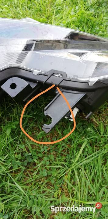 Toyota Yaris Cross 2022 lampa LED Lewa Lampy przednie mazowieckie Poświętne