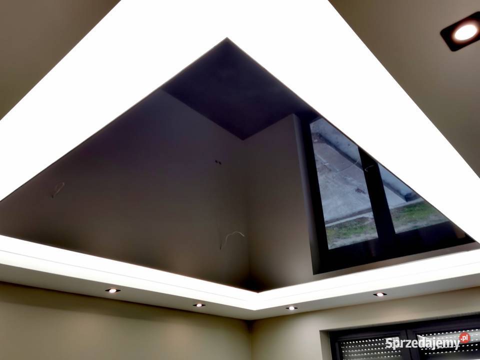 Sufit napinany z oświetleniem LED Lipno