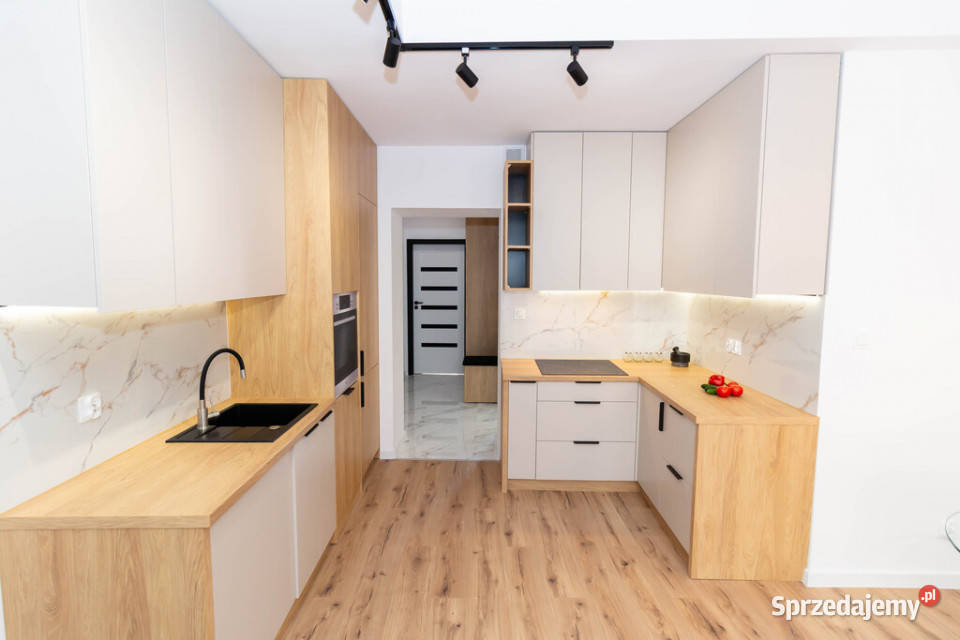 Mieszkanie remoncie kuchnia zabudowa 2 piętro balkon Ostrowiec Świętokrzyski