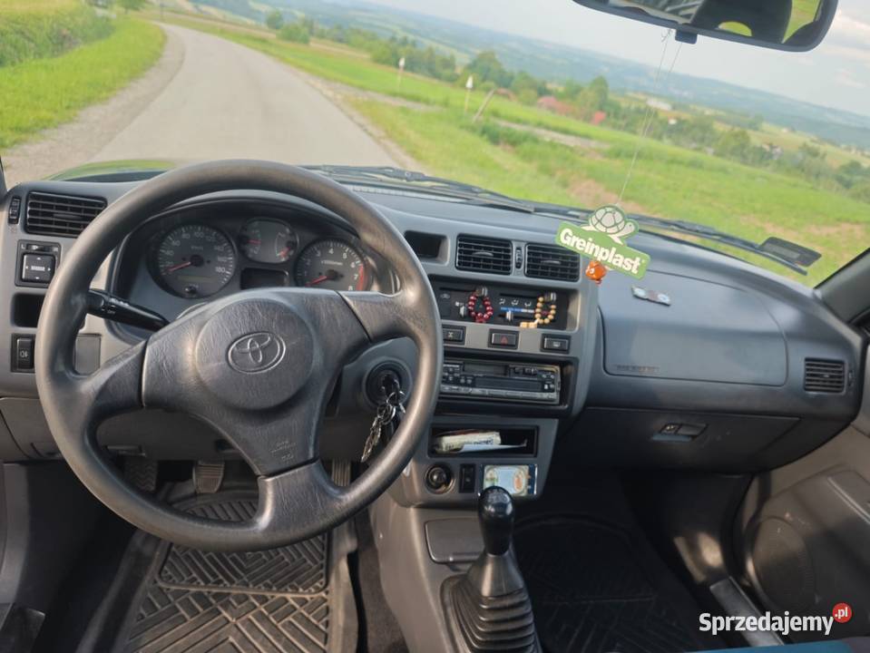 Toyota rav4 20 benzyna Błażowa sprzedam