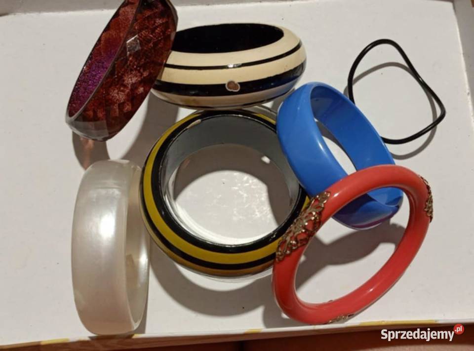 113 Bransoletki PRLu 8 sztuk Poznań