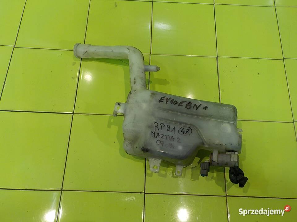 MAZDA 2 III DE 13 B 10r 5D zbiorniczek