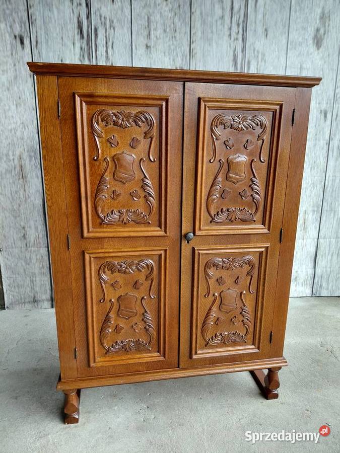 stara drewniana szafa 485 kujawsko-pomorskie Byczyna