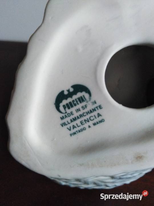 Porcelanowa figurka gołębią Valencia Made In podkarpackie Miejsce Piastowe