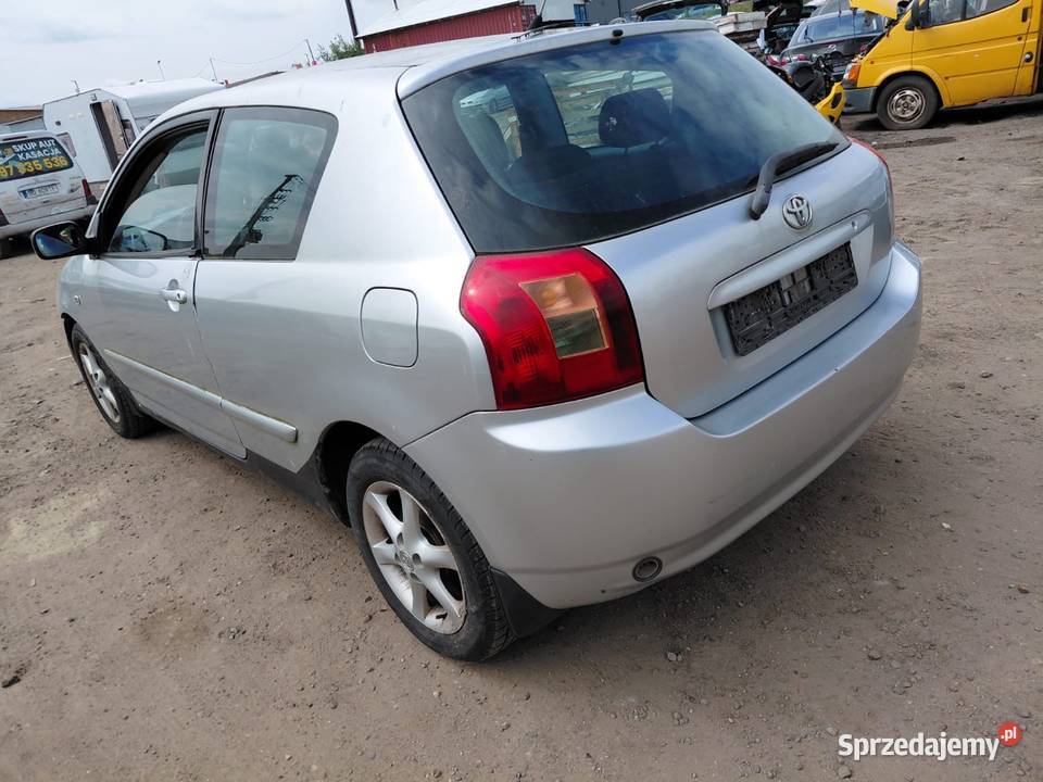 Dawca części TOYOTA COROLLA HATBACK E12 14 16V 150000km sprzedam