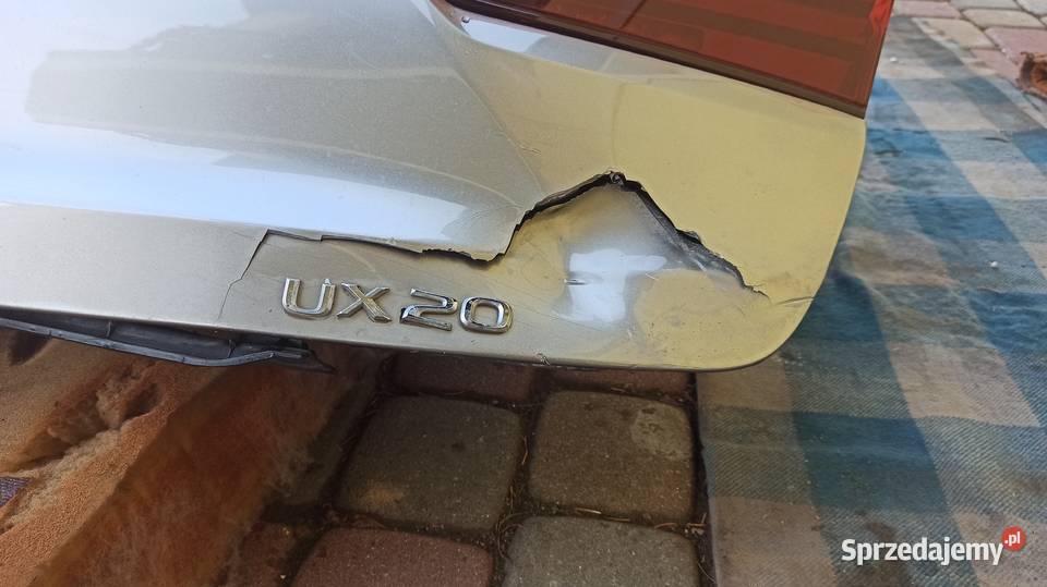 LEXUS UX 20182023 KLAPA TYŁ POKRYWA BAGAŻNIKA