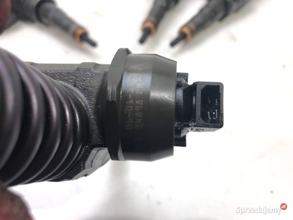 POMPOWTRYSKIWACZE VW PASSAT B6 0414720215 19 105