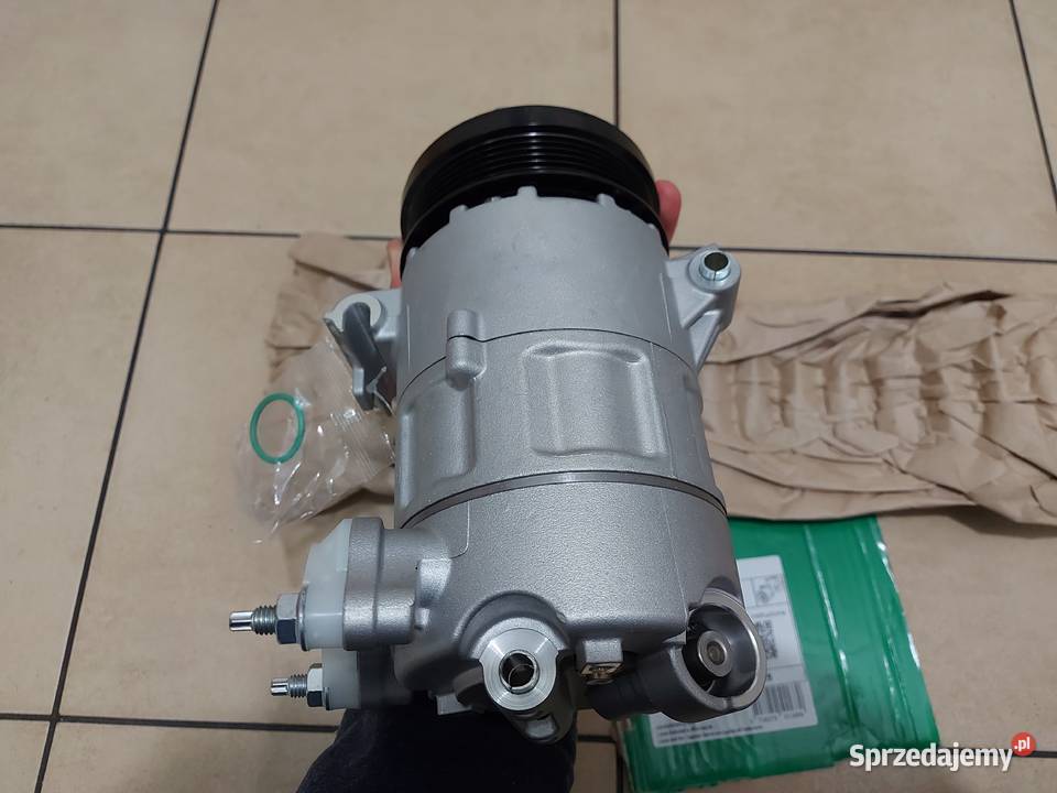 Kompresor klimatyzacji LUCAS ACP01390 Land Rover osobowe Kompresory klimatyzacji śląskie