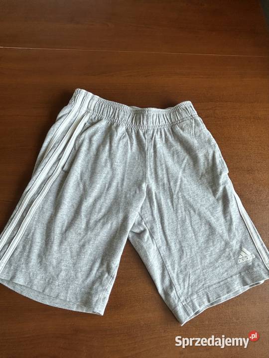 Spodenki Adidas szare 156 Pozostałe Skierniewice