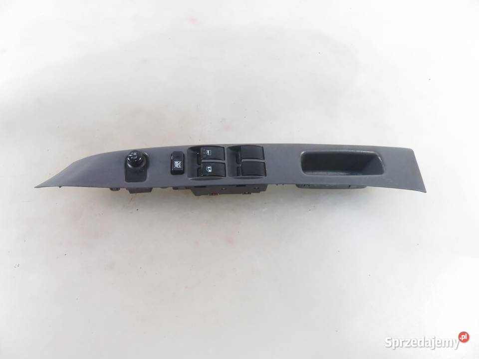 PANEL SZYB DAIHATSU CUORE VII 84820B2320 Panele sterowania, przełączniki sprzedam