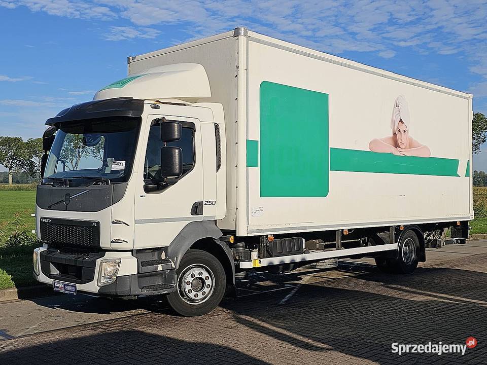 Volvo FL 25012 kontener 4x2 2017