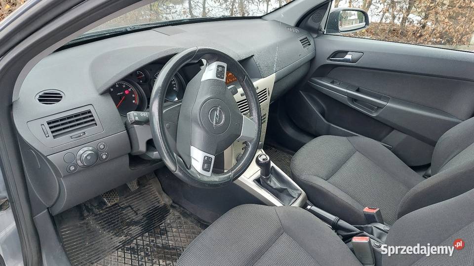 Opel Astra H III benzyna zadbana ekonomiczna wspomaganie kierownicy Ostrów Wielkopolski