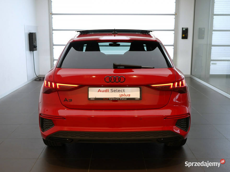 Audi A3 Sportback 40 TFSIe 204 Matrix Panorama Kielce