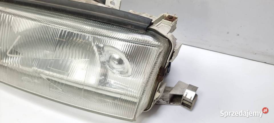 LAMPA LEWA PRZÓD SKODA OCTAVIA I 24608501LI osobowe Pozostałe Lipno