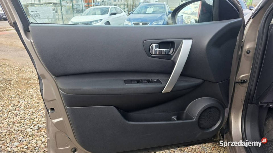 Nissan Qashqai Climatronic navi camera cofania I Lębork