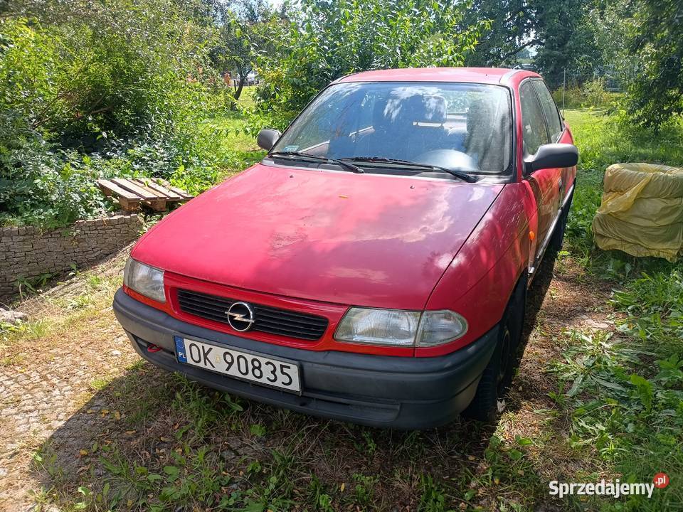 Opel Astra F mały przebieg Rok produkcji 1999 Kobylice sprzedam