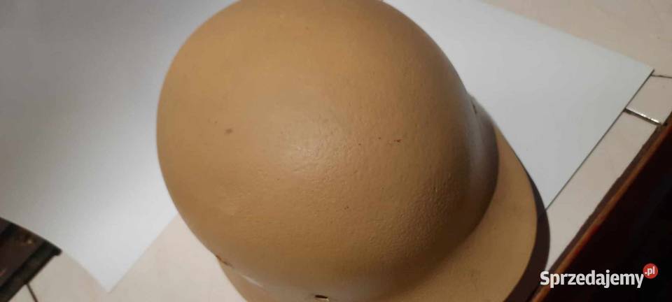 niemiecki hełm z czasów II wojny światowej M40 Warszawa