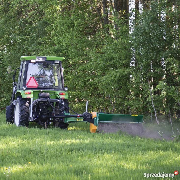 Kosiarka do poboczy 18 m z klapą firma Kelffri kujawsko-pomorskie Gostycyn