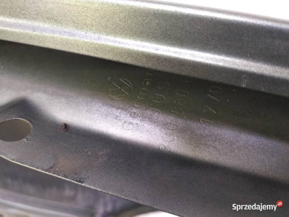 VW Passat B6 błotnik przedni prawy pasażera Sieradz