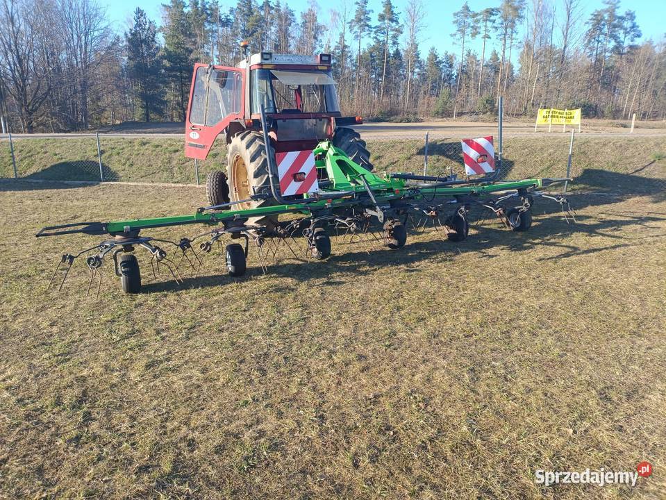 DeutzFahr Przetrząsacz Przetrząsarka Deutz Fahr Zgrabiarki i przetrząsacze Stężyca