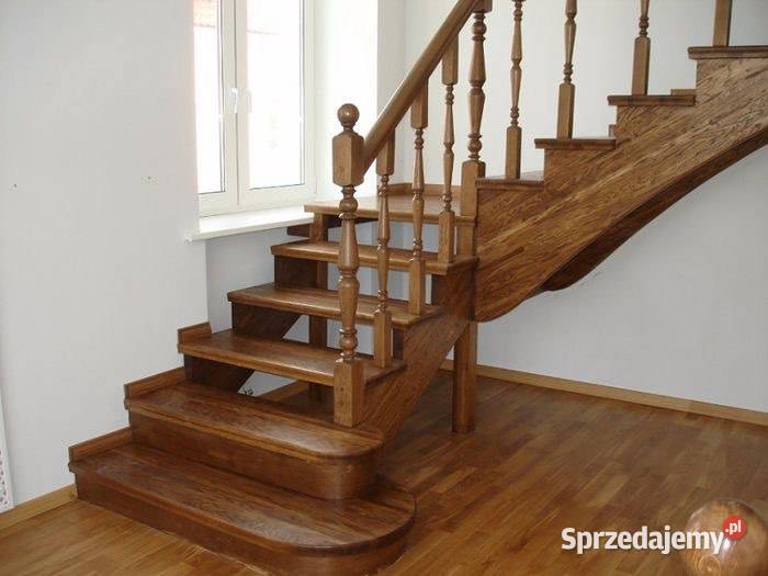 Oferuje schody drewniane Bydgoszcz