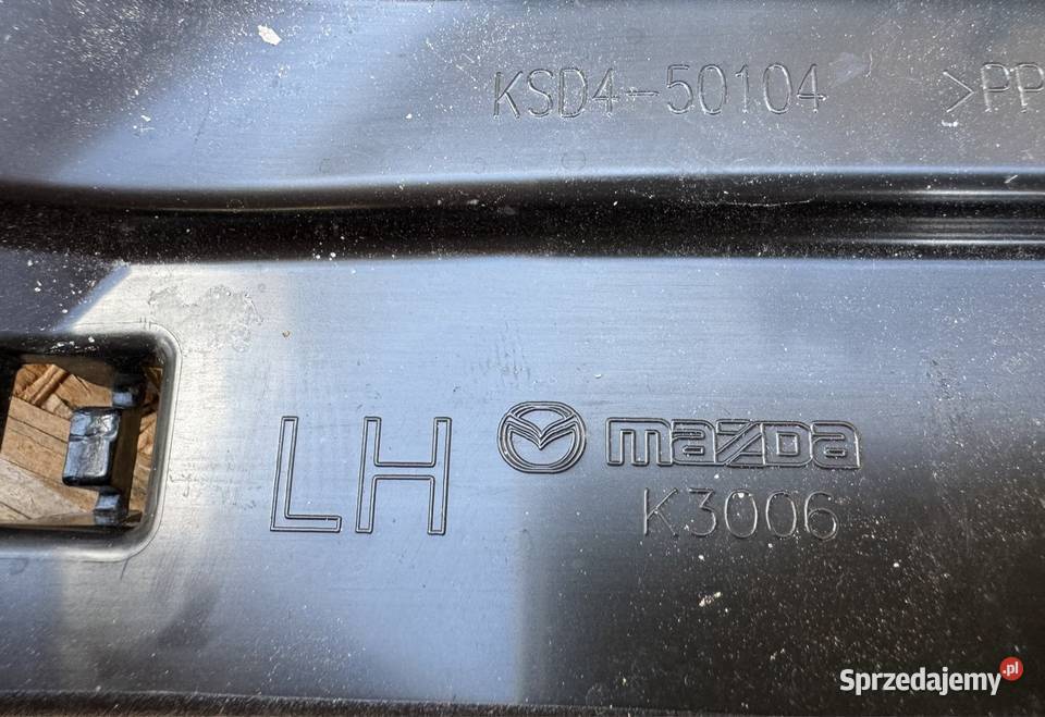 Ślizg mocowanie grilla lewy lh Mazda CX5 II 2 Sieraków